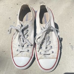 Classic White, Low Top Converse!